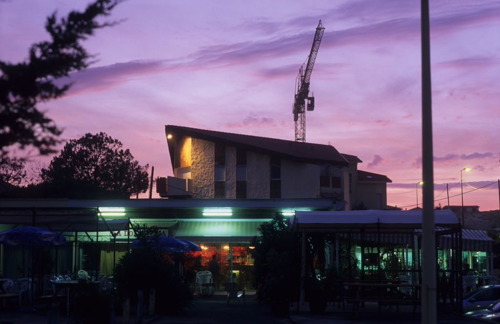 2009, September - restaurant at sunset 